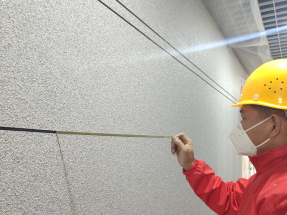仿石（shí）漆施工時如何避免（miǎn）黑線漆被帶起？